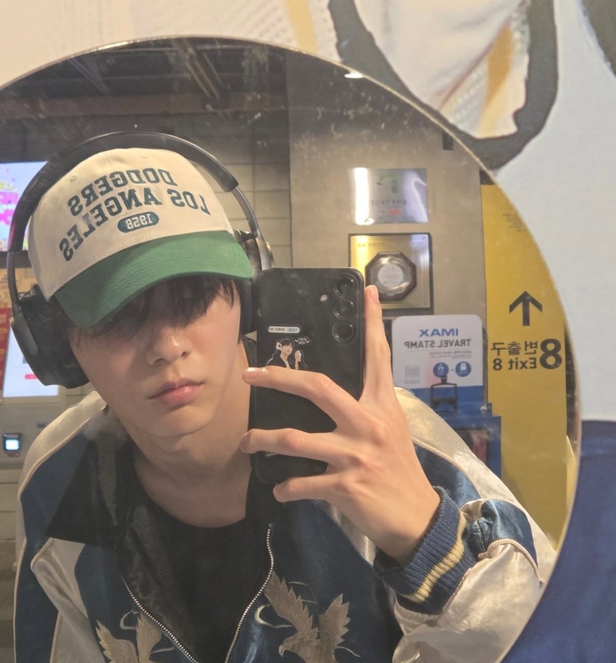 vice profile picture